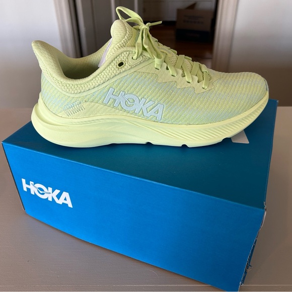 NWB Hoka Solimar 7.5 - Picture 2 of 5